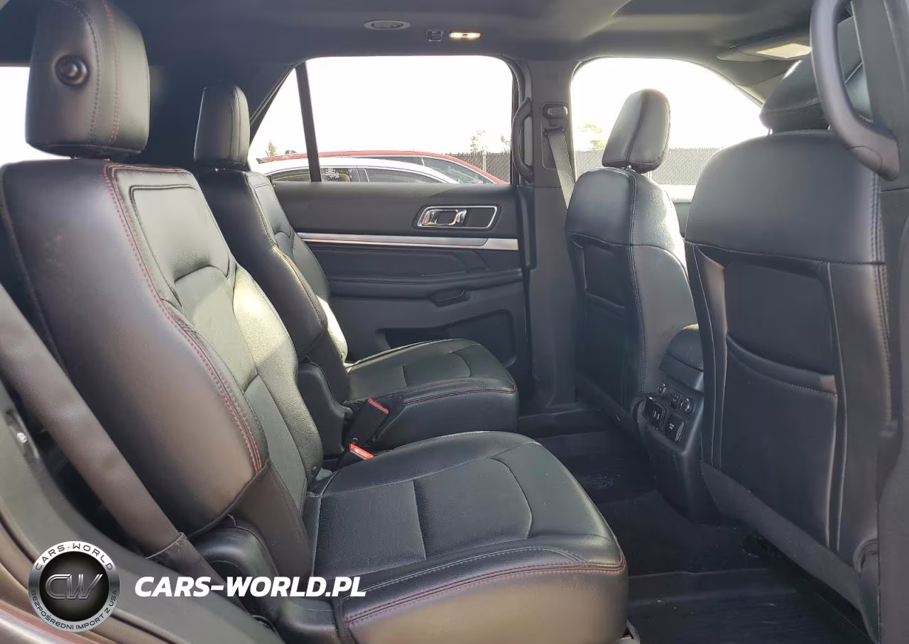 2019 Ford Explorer Sport VIN:1FM5K8GT6KGB35343 - 11