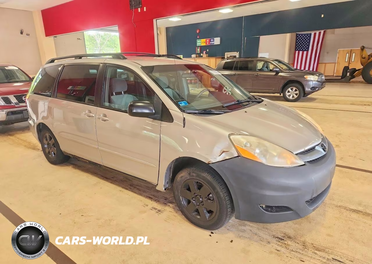 2007 Toyota Sienna Le 7-Passenger VIN:5TDZK23C27S013312 - 4