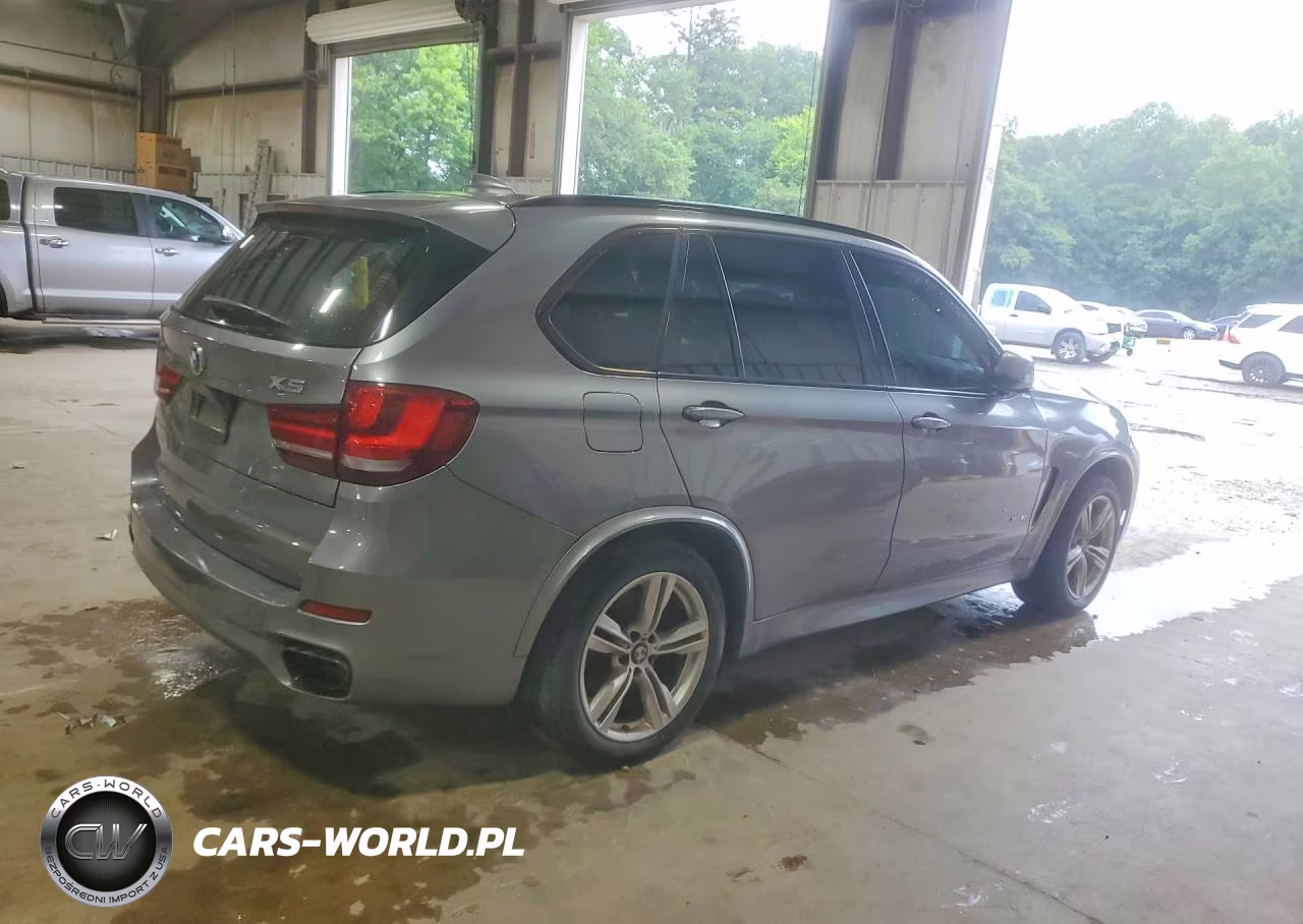 2015 BMW X5 xDrive50I VIN:5UXKR6C57F0J79136 - 3