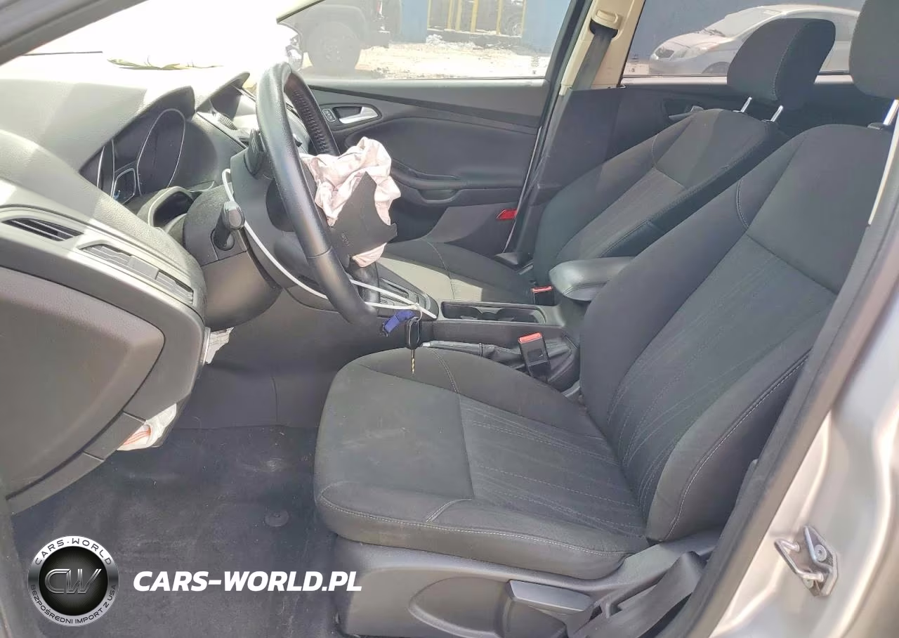 2015 Ford Focus Se VIN:1FADP3F29FL347203 - 7