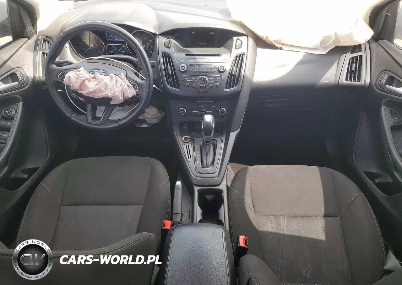 2015 Ford Focus Se VIN:1FADP3F29FL347203 - 8