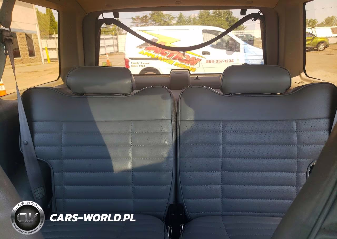 1997 Ford Explorer VIN:1FMCU24XXVUB83987 - 10
