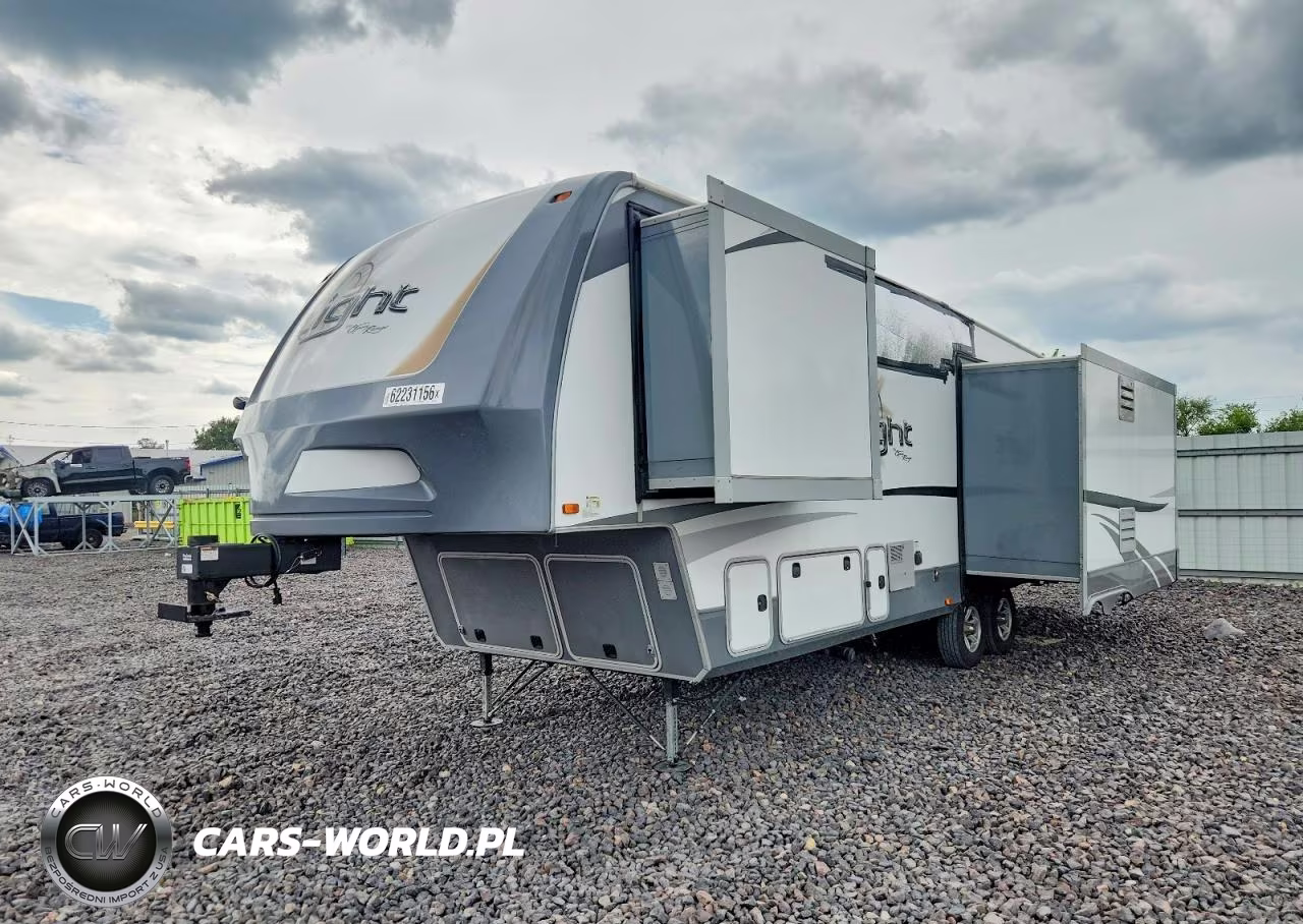 2017 Highland Ridge Light Camper VIN:58TFX3520H3028873 - 2
