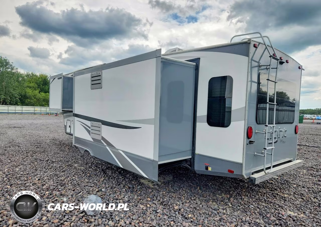 2017 Highland Ridge Light Camper VIN:58TFX3520H3028873 - 3