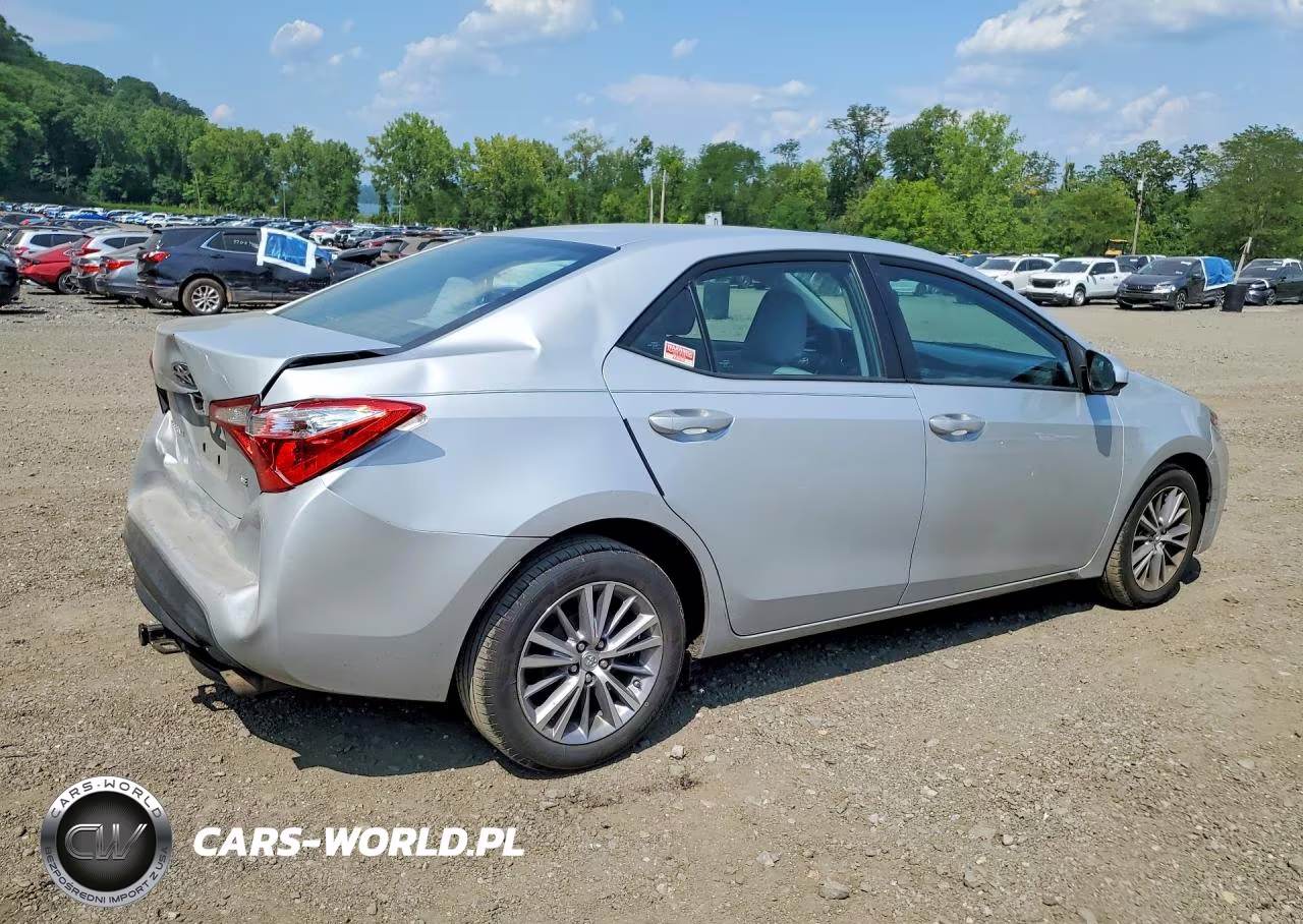 2015 Toyota Corolla Le Plus VIN:2T1BURHE6FC261004 - 3