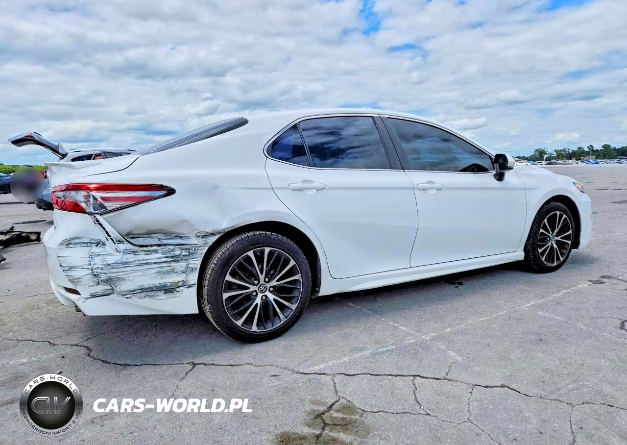 2018 Toyota Camry Se VIN:4T1B11HKXJU017721 - 3