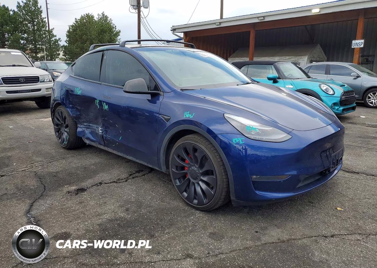 2022 Tesla Model Y VIN:7SAYGDEF5NF463671 - 4