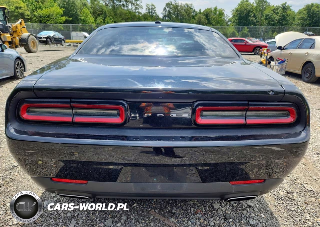 2015 Dodge Challenger Sxt VIN:2C3CDZAG1FH873444 - 6