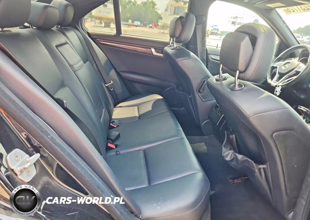 2012 Mercedes-Benz C 250 VIN:WDDGF4HB3CA609467 - 10