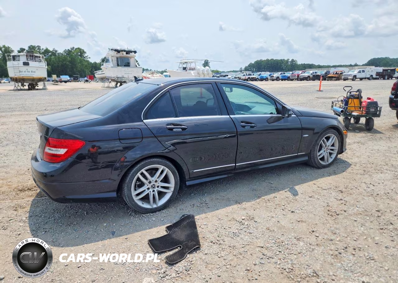 2012 Mercedes-Benz C 250 VIN:WDDGF4HB3CA609467 - 3