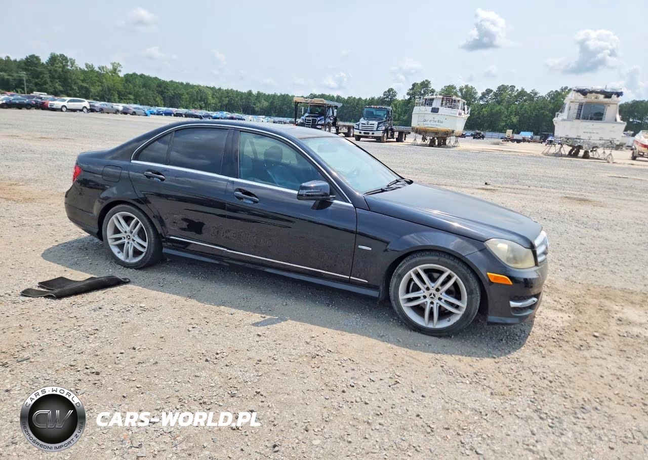 2012 Mercedes-Benz C 250 VIN:WDDGF4HB3CA609467 - 4