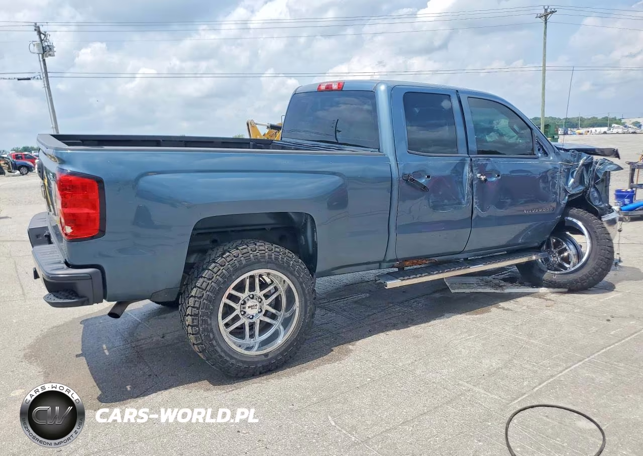 2014 Chevrolet Silverado C1500 VIN:1GCRCPEH6EZ107966 - 3