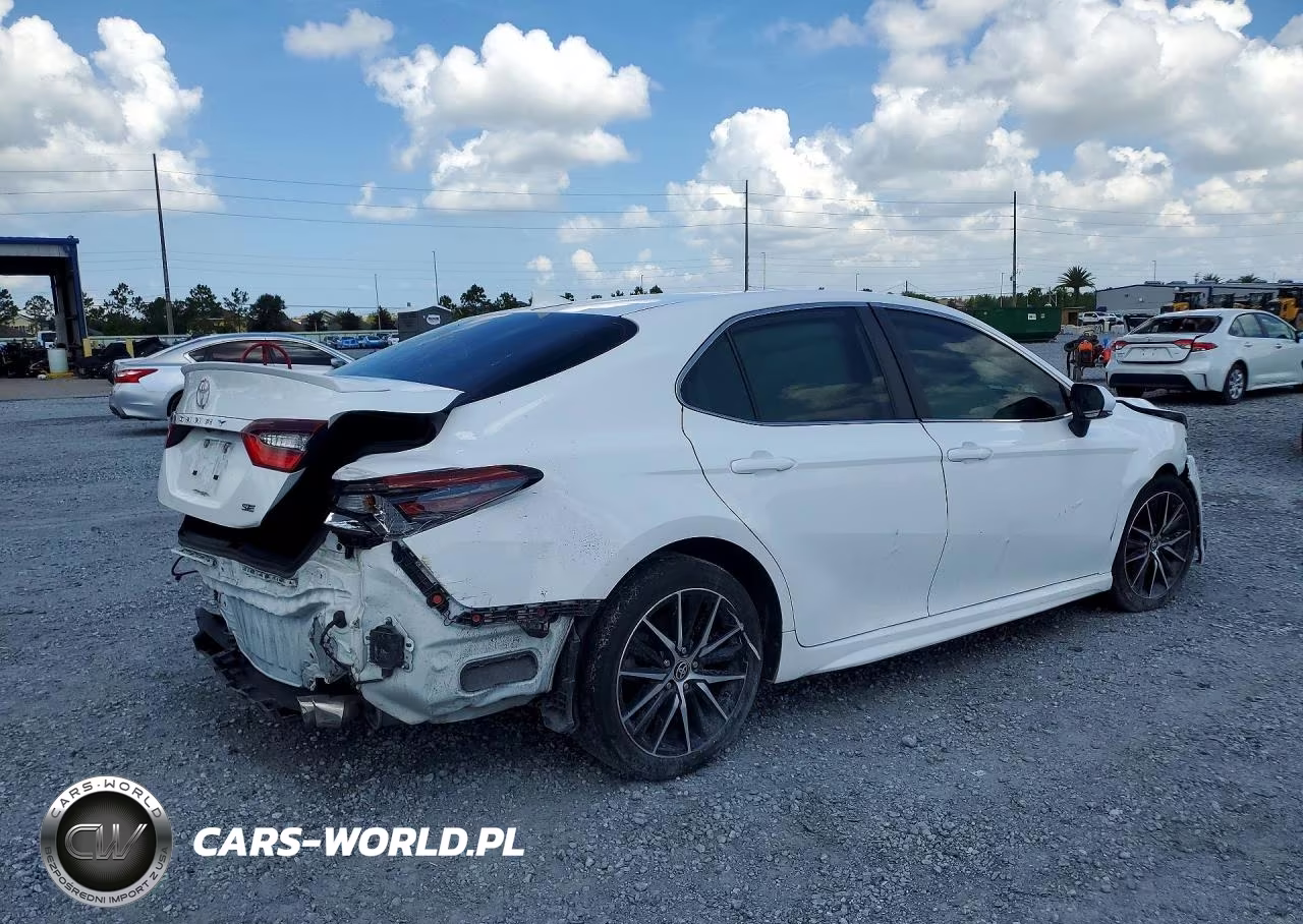 2024 Toyota Camry Se VIN:4T1G11AK0RU865893 - 3