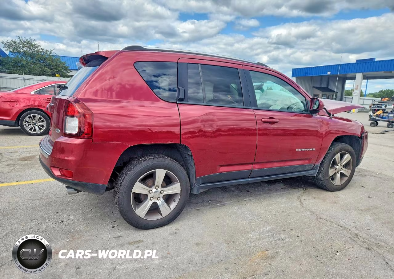 2016 Jeep Compass Latitude VIN:1C4NJCEA1GD774203 - 3