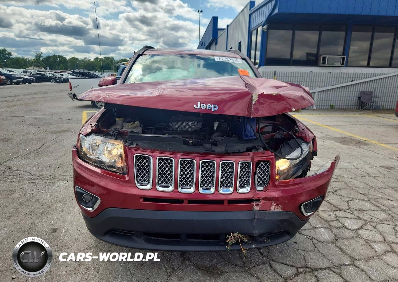 2016 Jeep Compass Latitude VIN:1C4NJCEA1GD774203 - 5