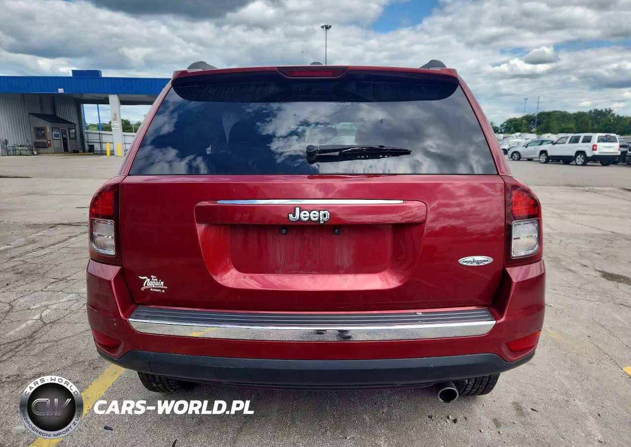 2016 Jeep Compass Latitude VIN:1C4NJCEA1GD774203 - 6