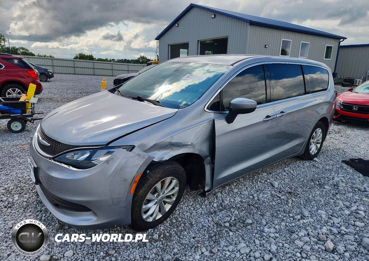 2017 Chrysler Pacifica Touring – zdjęcie 1 z 13