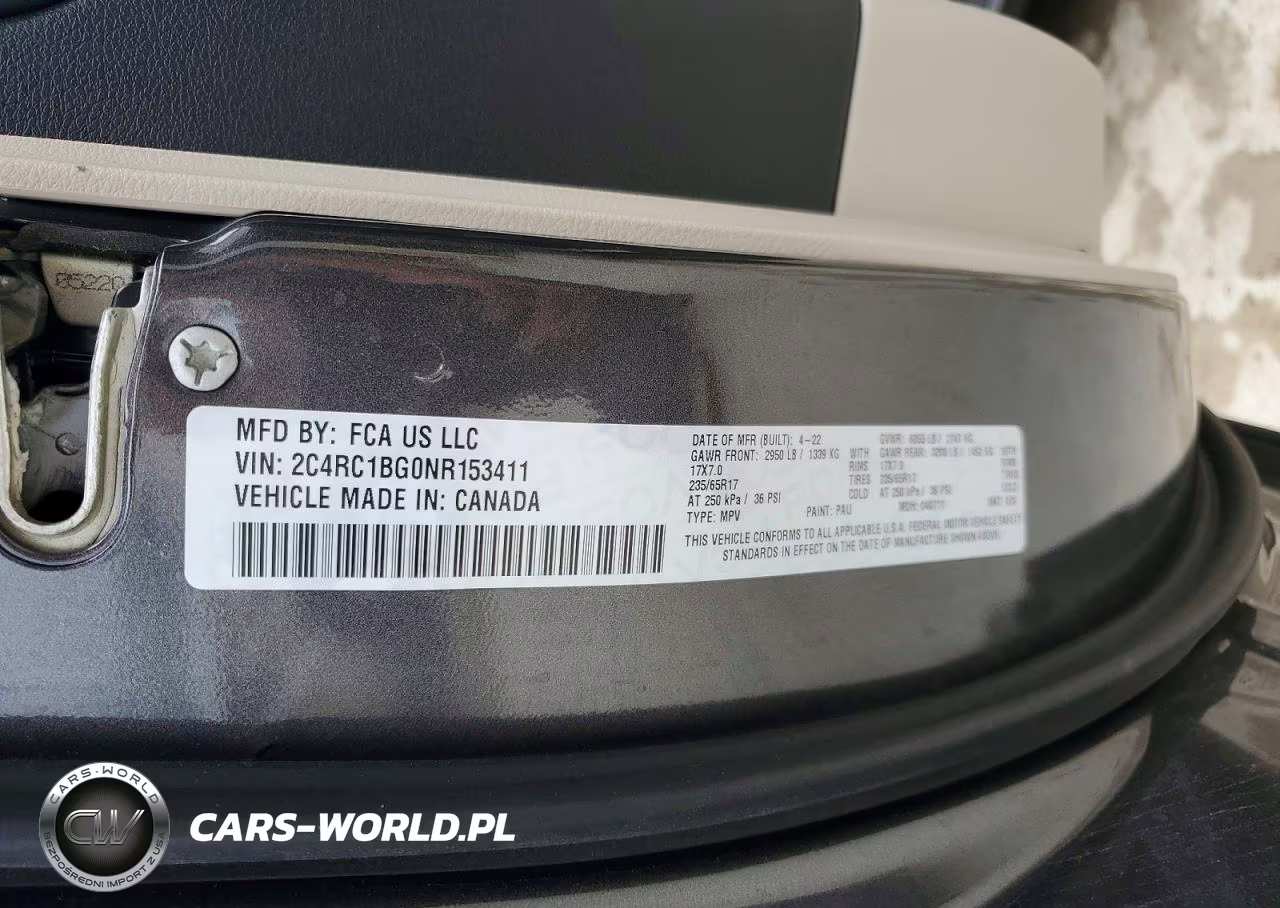 2022 Chrysler Pacifica Touring L VIN:2C4RC1BG0NR153411 - 13