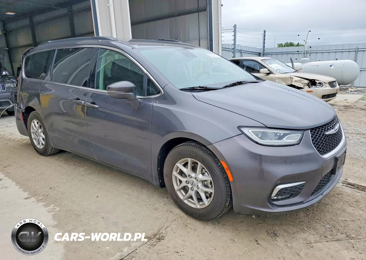 2022 Chrysler Pacifica Touring L VIN:2C4RC1BG0NR153411 - 4