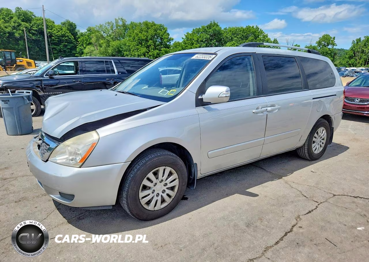 2012 Kia Sedona Lx