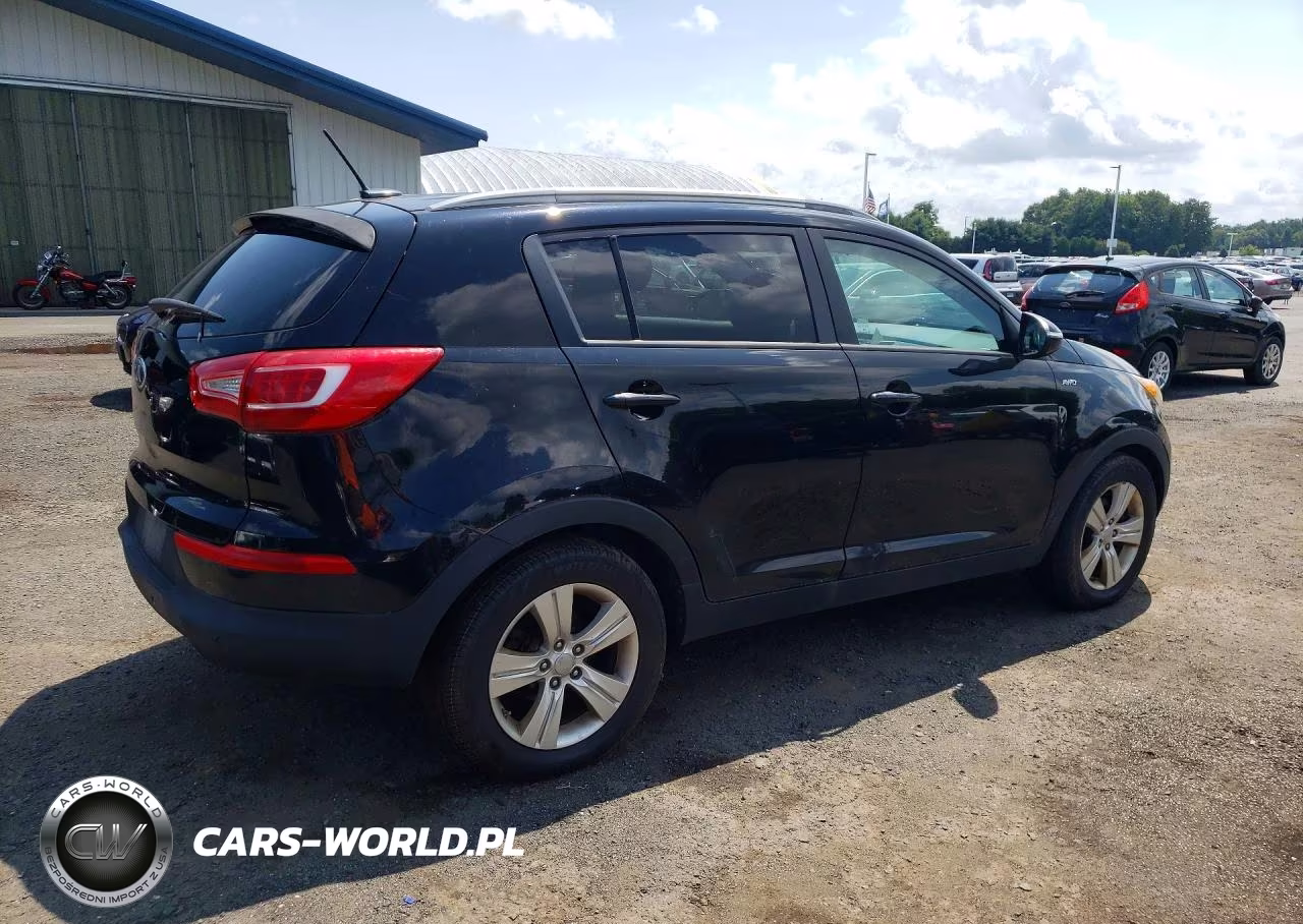 2013 Kia Sportage Lx VIN:KNDPBCA25D7354636 - 3