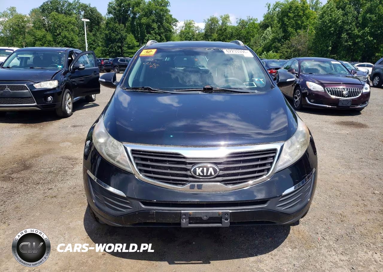 2013 Kia Sportage Lx VIN:KNDPBCA25D7354636 - 5