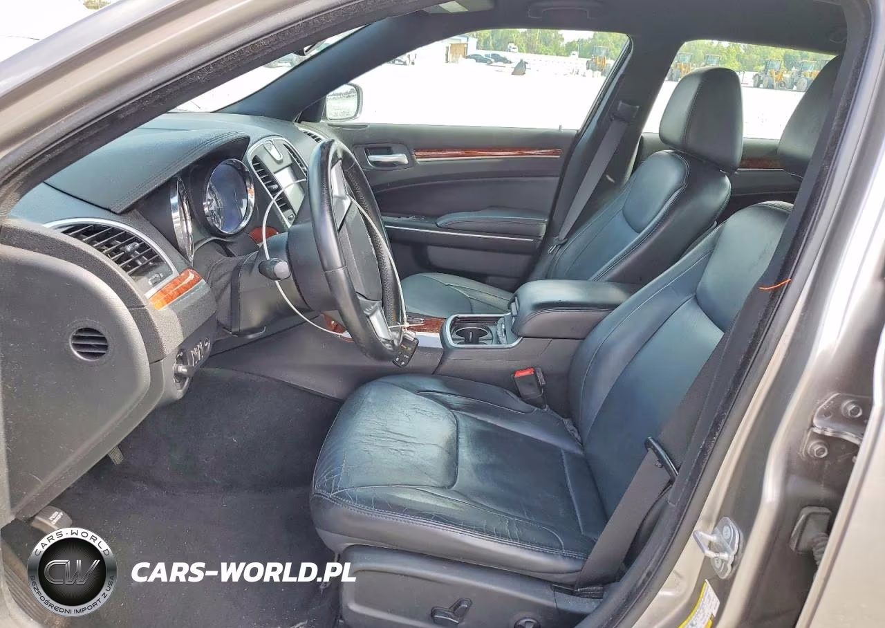2014 Chrysler 300 VIN:2C3CCAAG3EH193774 - 7
