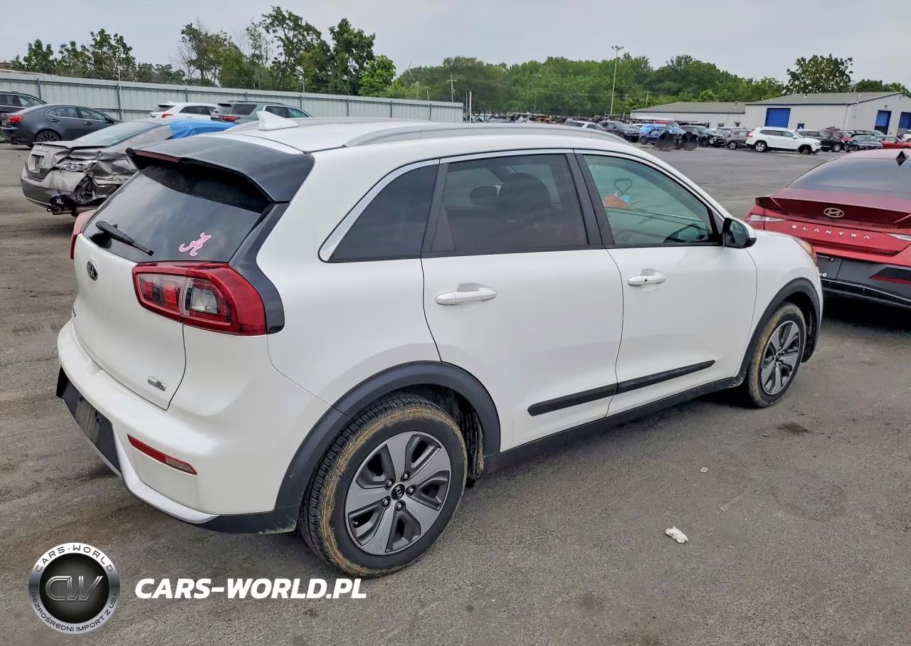 2018 Kia Niro Lx VIN:KNDCB3LC8J5119384 - 3
