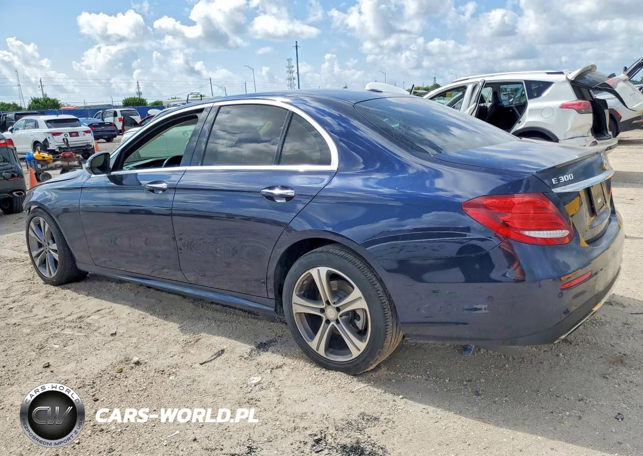 2018 Mercedes-Benz E 300 VIN:WDDZF4JB5JA390768 - 2