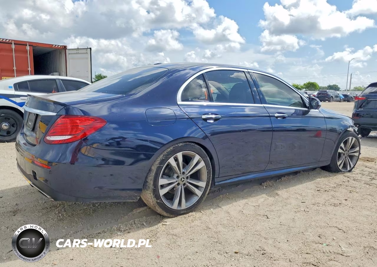 2018 Mercedes-Benz E 300 VIN:WDDZF4JB5JA390768 - 3