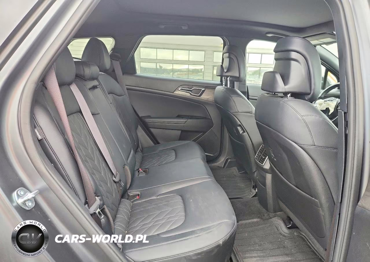 2025 Kia Sportage X Line VIN:KNDPYDDH1S7262280 - 11
