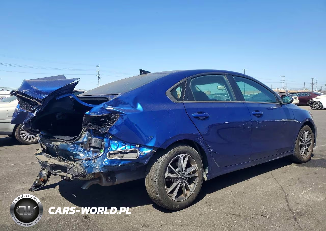 2023 Kia Forte Lxs VIN:3KPF24AD9PE590763 - 3