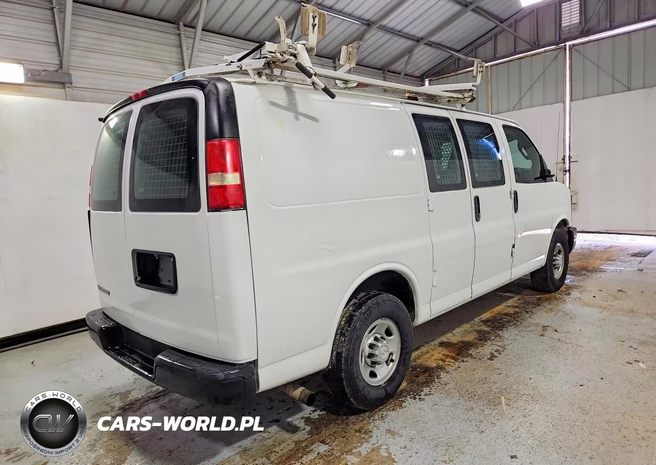 2016 Chevrolet Express G2500 VIN:1GCWGAFF0G1211128 - 3