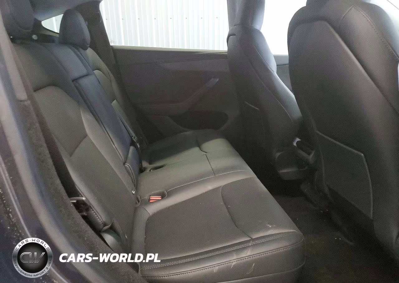 2026 Tesla Model Y VIN:7SAYGDEE0TA431230 - 11