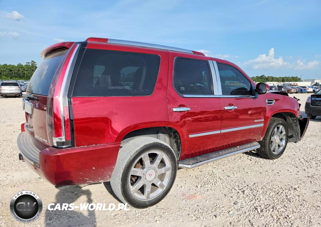 2011 Cadillac Escalade Platinum VIN:1GYS3DEF5BR129820 - 3