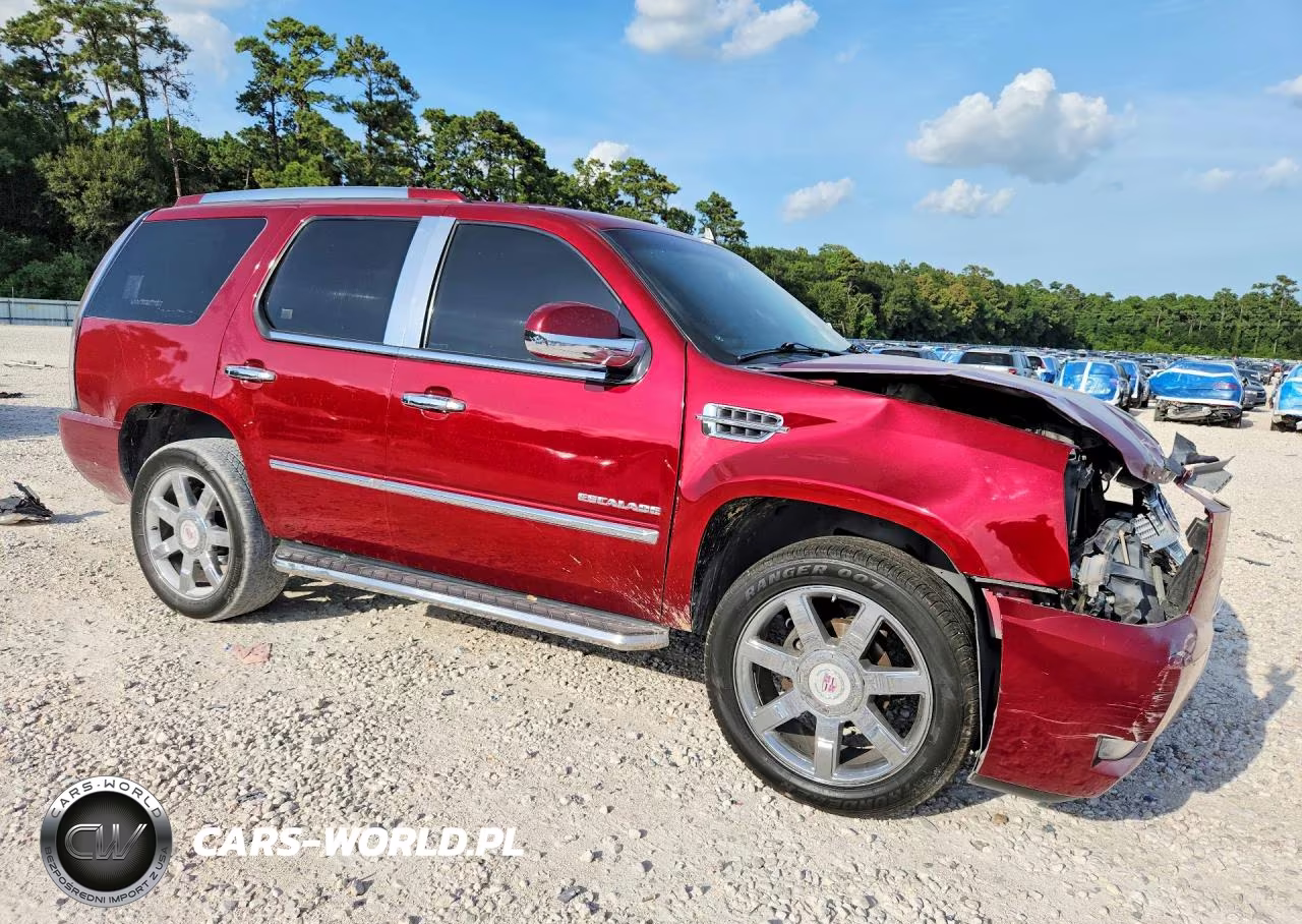 2011 Cadillac Escalade Platinum VIN:1GYS3DEF5BR129820 - 4