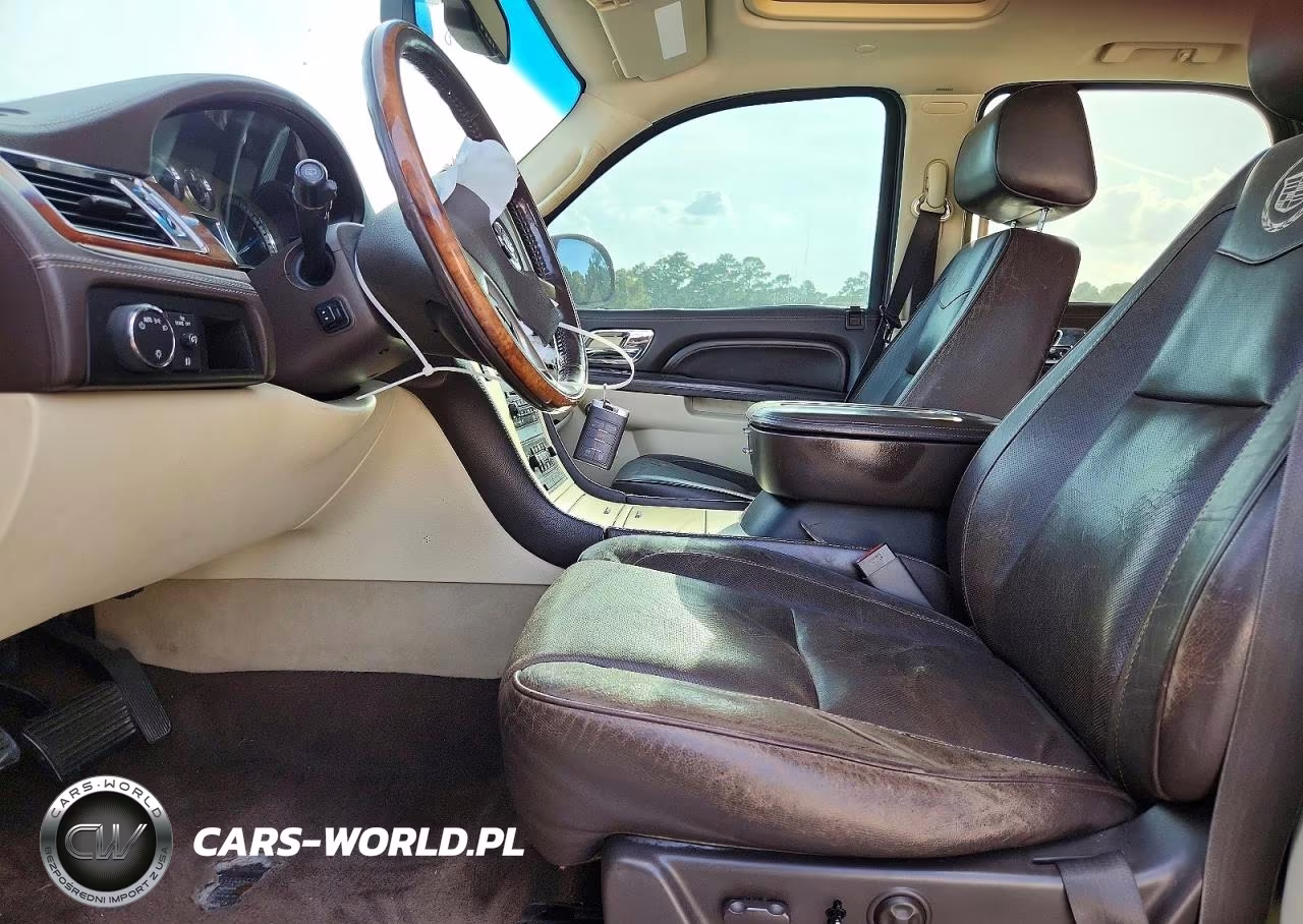 2011 Cadillac Escalade Platinum VIN:1GYS3DEF5BR129820 - 7