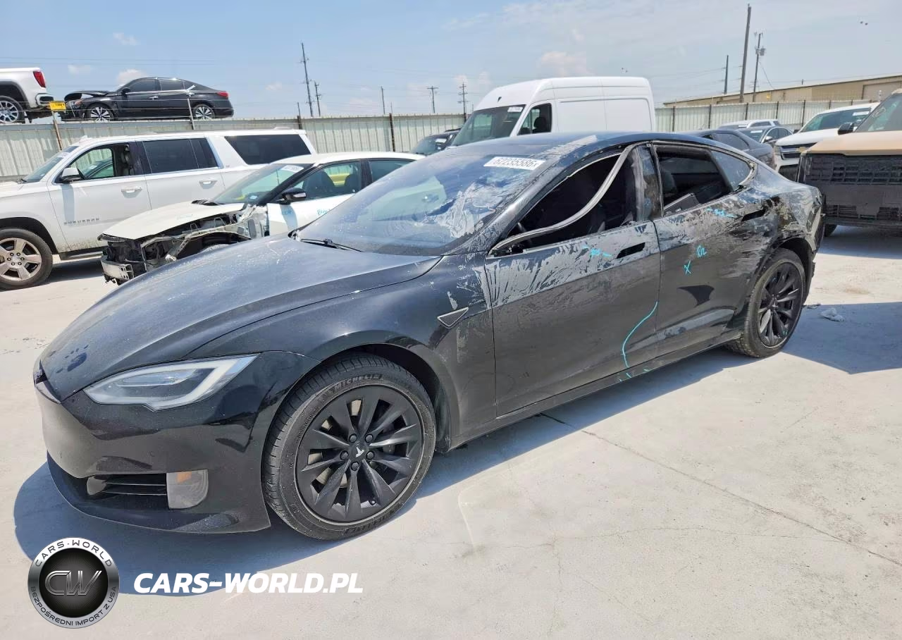 2016 Tesla Model 3 – zdjęcie 1 z 13