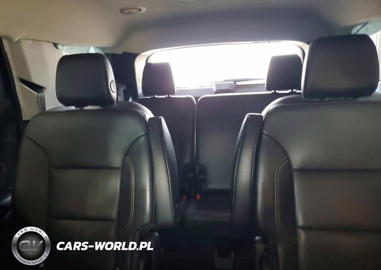 2018 Chevrolet Traverse Premier VIN:1GNEVJKW6JJ256001 - 10