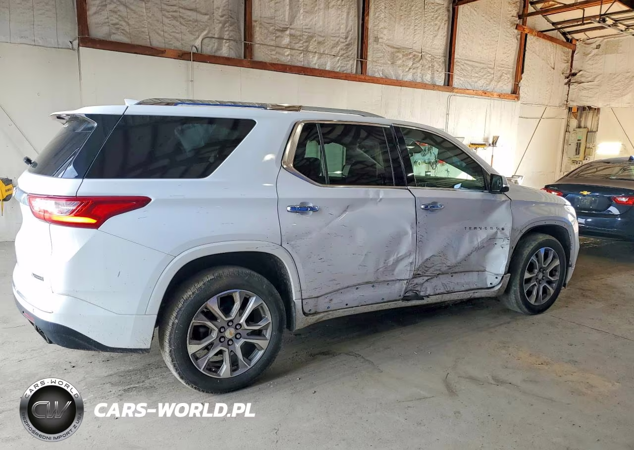 2018 Chevrolet Traverse Premier VIN:1GNEVJKW6JJ256001 - 3