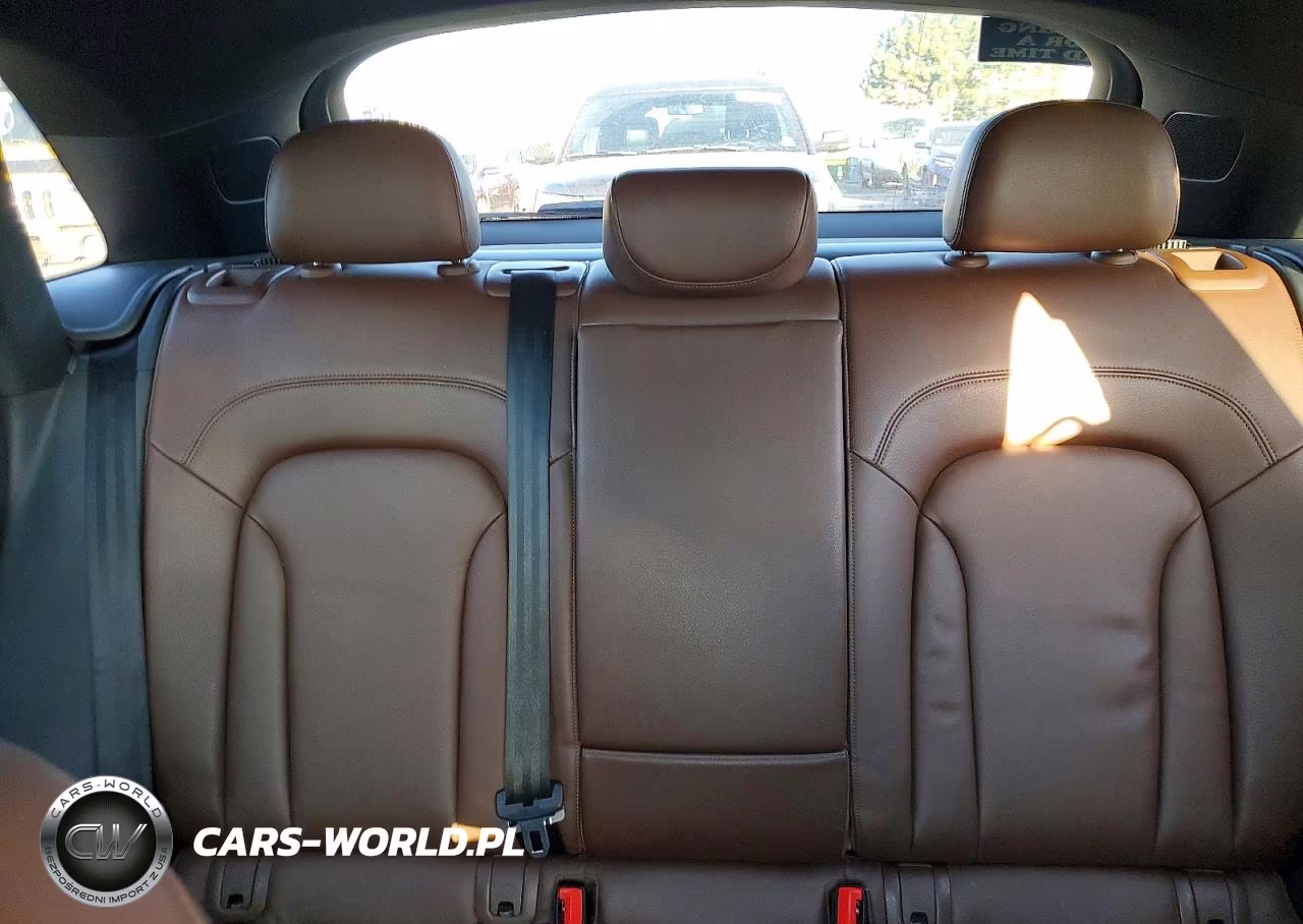 2016 Audi Q3 Prestige VIN:WA1GFCFSXGR009876 - 10