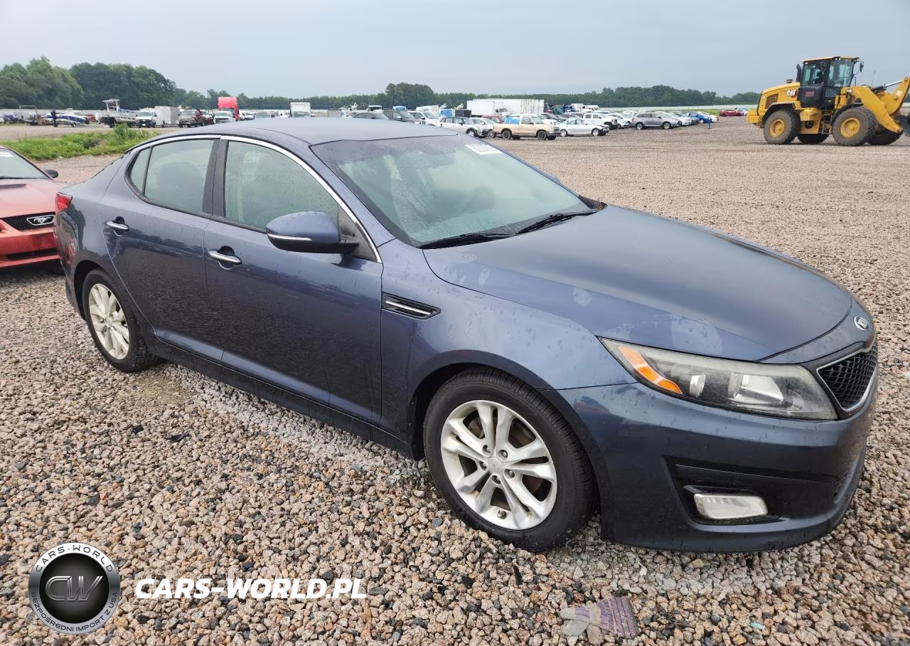 2015 Kia Optima Lx VIN:5XXGM4A77FG412977 - 4