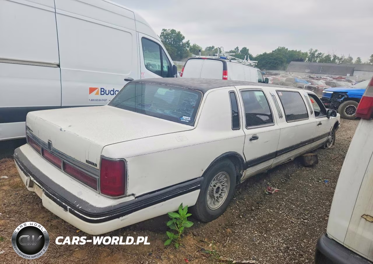 1995 Lincoln Town Car Executive VIN:1LNLM81W9SY624754 - 3