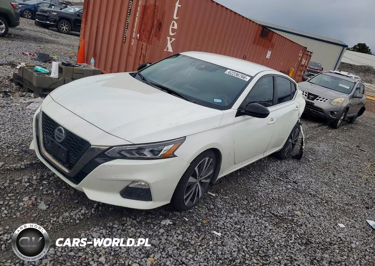 2022 Nissan Altima Sr – zdjęcie 1 z 12