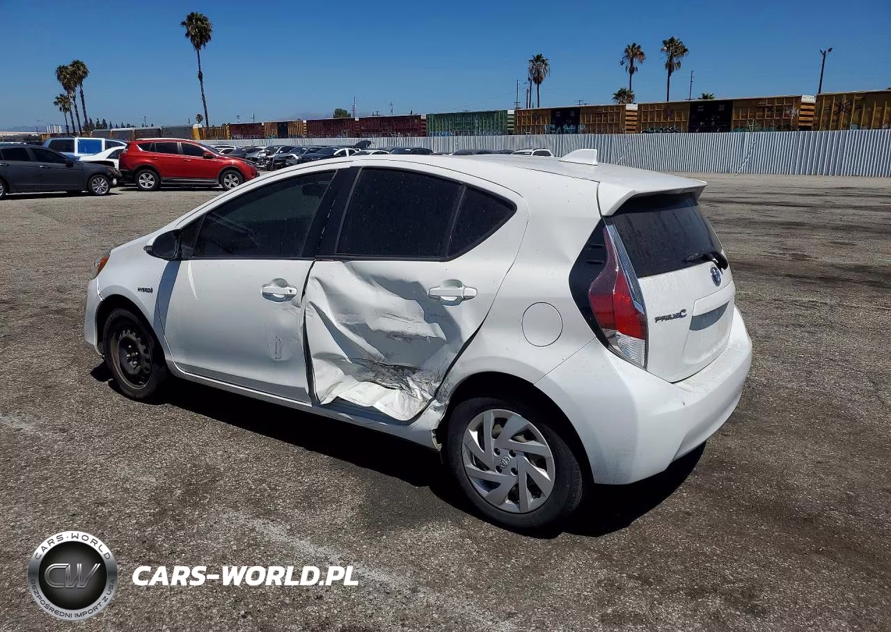 2015 Toyota Prius C One VIN:JTDKDTB30F1111642 - 2