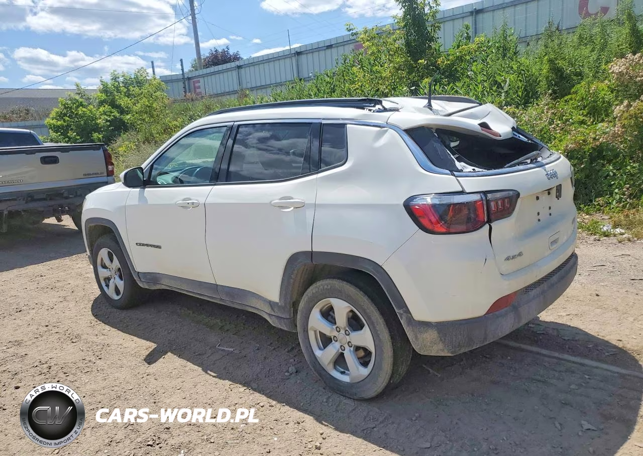 2018 Jeep Compass Latitude VIN:3C4NJDBB4JT261483 - 2
