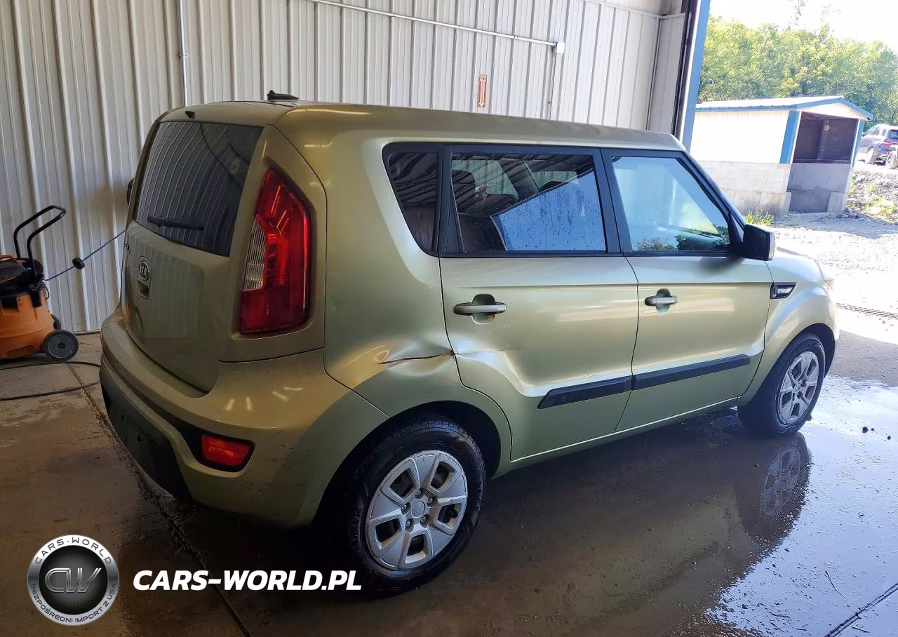 2012 Kia Soul Base VIN:KNDJT2A53C7354981 - 3