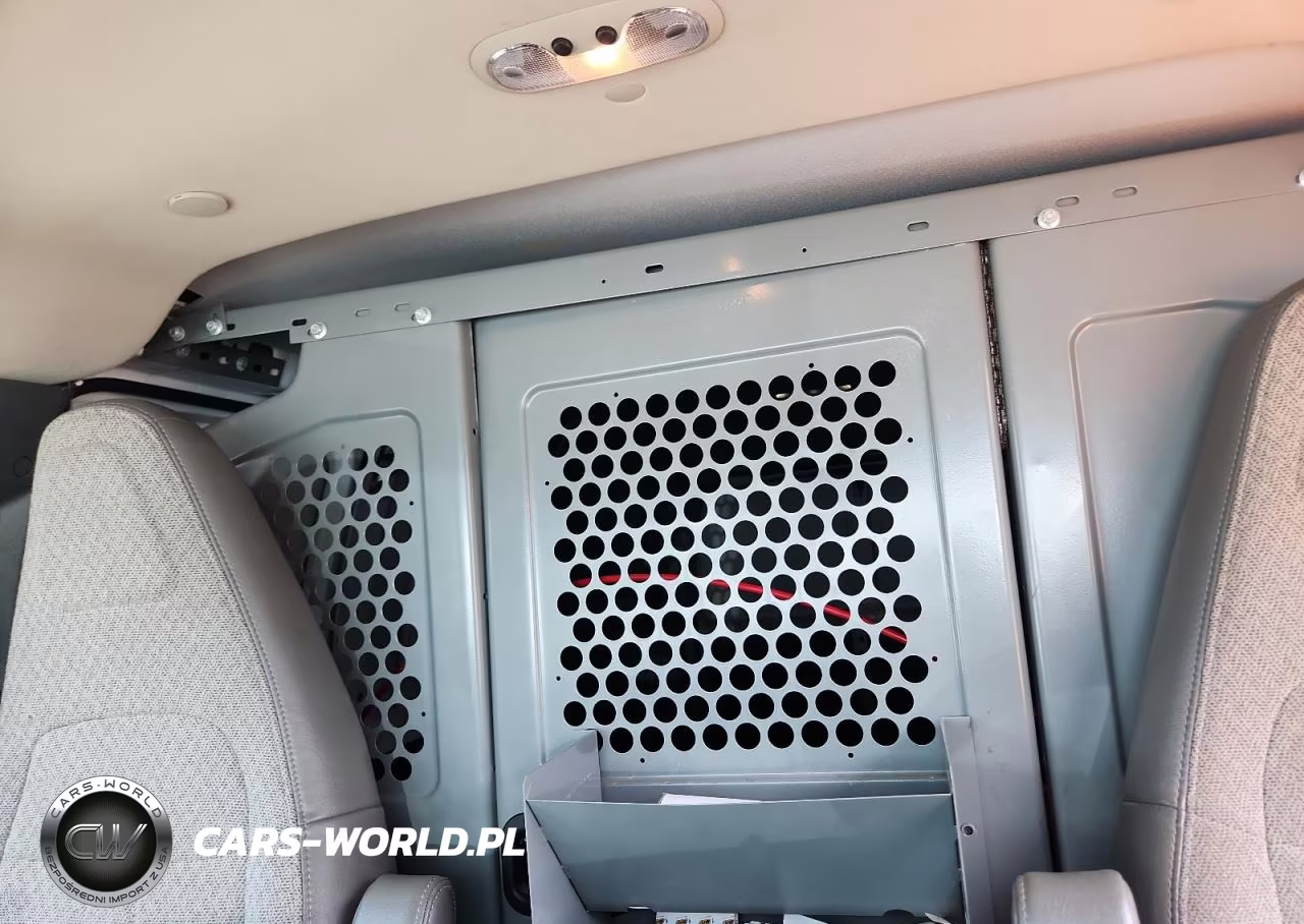 2021 GMC Savana G2500 VIN:1GTW7AF10M1308894 - 10