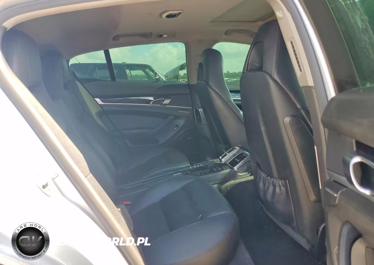 2015 Porsche Panamera 2 VIN:WP0AA2A73FL004012 - 10