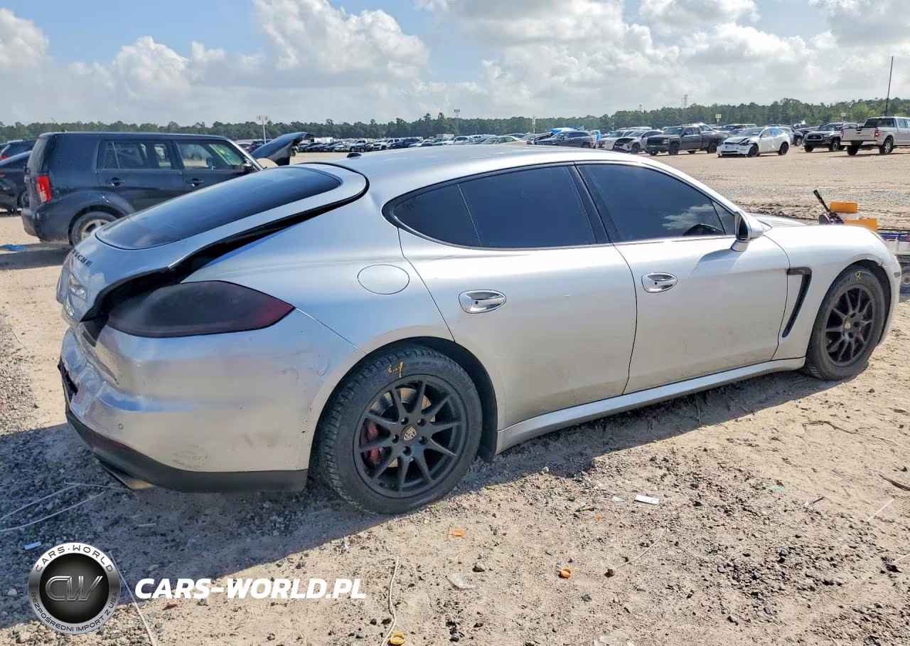2015 Porsche Panamera 2 VIN:WP0AA2A73FL004012 - 3